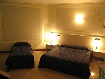 Eden Hotel 4*