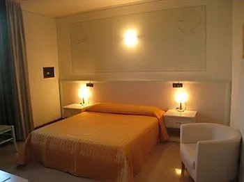 Hotel Eden Castel d'Ario