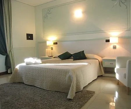 Hotel Eden Castel d'Ario
